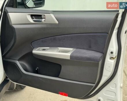 Белый Субару Форестер, объемом двигателя 2 л и пробегом 232 тыс. км за 7200 $, фото 39 на Automoto.ua