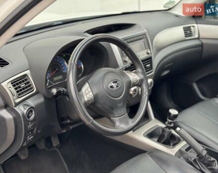 Белый Субару Форестер, объемом двигателя 2 л и пробегом 232 тыс. км за 7200 $, фото 24 на Automoto.ua