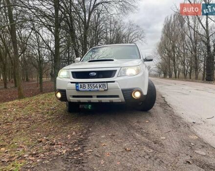 Белый Субару Форестер, объемом двигателя 2.5 л и пробегом 265 тыс. км за 8900 $, фото 5 на Automoto.ua