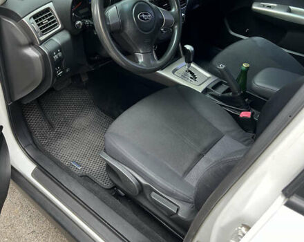 Белый Субару Форестер, объемом двигателя 1.99 л и пробегом 250 тыс. км за 7200 $, фото 2 на Automoto.ua