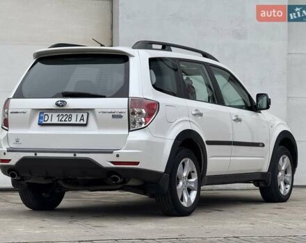 Белый Субару Форестер, объемом двигателя 2 л и пробегом 232 тыс. км за 7200 $, фото 10 на Automoto.ua