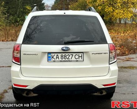 Білий Субару Forester, об'ємом двигуна 2 л та пробігом 250 тис. км за 7500 $, фото 3 на Automoto.ua