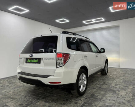 Белый Субару Форестер, объемом двигателя 1.99 л и пробегом 249 тыс. км за 8900 $, фото 3 на Automoto.ua