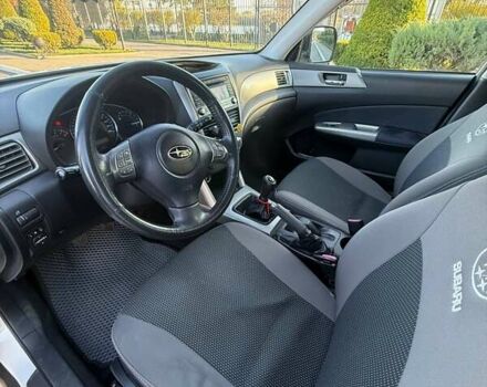 Білий Субару Forester, об'ємом двигуна 1.99 л та пробігом 171 тис. км за 8900 $, фото 4 на Automoto.ua