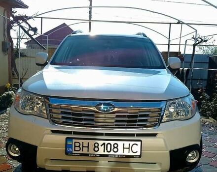 Белый Субару Форестер, объемом двигателя 2 л и пробегом 170 тыс. км за 9800 $, фото 1 на Automoto.ua