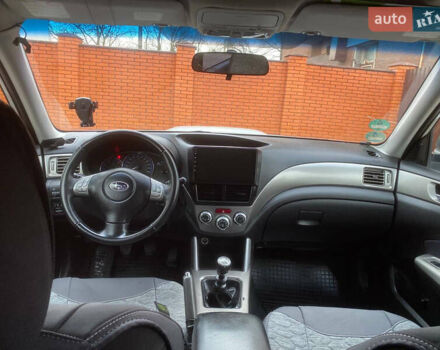 Білий Субару Forester, об'ємом двигуна 2 л та пробігом 250 тис. км за 7500 $, фото 4 на Automoto.ua