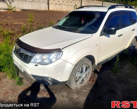 Белый Субару Форестер, объемом двигателя 2 л и пробегом 779 тыс. км за 5750 $, фото 1 на Automoto.ua