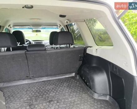 Белый Субару Форестер, объемом двигателя 2 л и пробегом 230 тыс. км за 10000 $, фото 13 на Automoto.ua