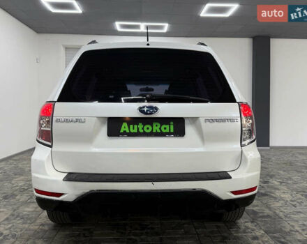 Белый Субару Форестер, объемом двигателя 1.99 л и пробегом 249 тыс. км за 8900 $, фото 4 на Automoto.ua