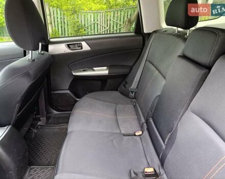 Белый Субару Форестер, объемом двигателя 2 л и пробегом 230 тыс. км за 10000 $, фото 12 на Automoto.ua