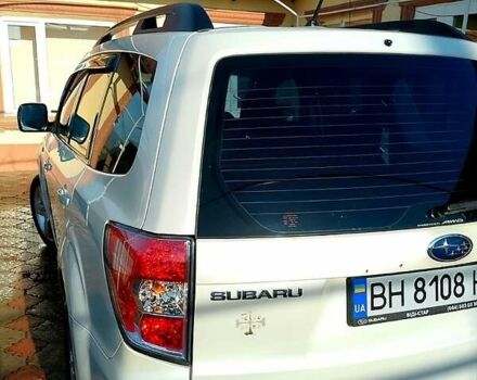 Белый Субару Форестер, объемом двигателя 2 л и пробегом 170 тыс. км за 9800 $, фото 3 на Automoto.ua