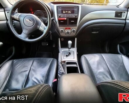 Белый Субару Форестер, объемом двигателя 2 л и пробегом 193 тыс. км за 8500 $, фото 3 на Automoto.ua