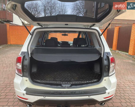 Білий Субару Forester, об'ємом двигуна 2 л та пробігом 250 тис. км за 7500 $, фото 24 на Automoto.ua