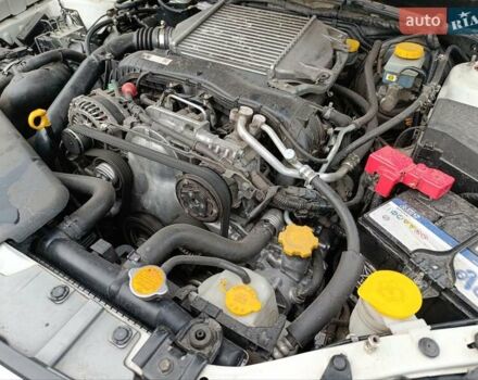 Белый Субару Форестер, объемом двигателя 2 л и пробегом 230 тыс. км за 10000 $, фото 16 на Automoto.ua