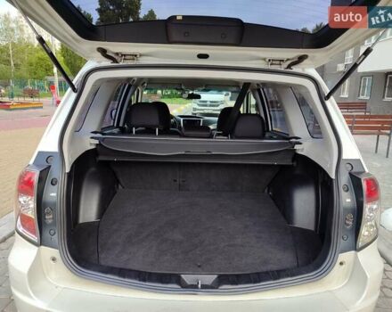Білий Субару Forester, об'ємом двигуна 2 л та пробігом 246 тис. км за 7850 $, фото 4 на Automoto.ua