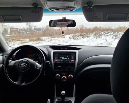 Белый Субару Форестер, объемом двигателя 1.99 л и пробегом 273 тыс. км за 8500 $, фото 9 на Automoto.ua