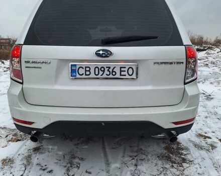 Белый Субару Форестер, объемом двигателя 1.99 л и пробегом 273 тыс. км за 8500 $, фото 3 на Automoto.ua