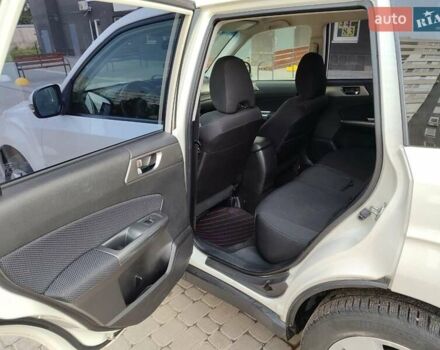 Білий Субару Forester, об'ємом двигуна 2 л та пробігом 246 тис. км за 7850 $, фото 60 на Automoto.ua