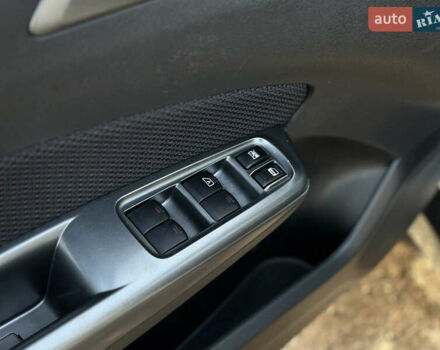 Білий Субару Forester, об'ємом двигуна 2 л та пробігом 203 тис. км за 10150 $, фото 18 на Automoto.ua