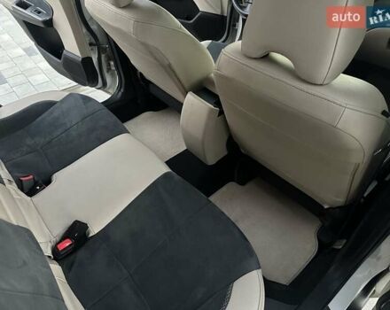 Белый Субару Форестер, объемом двигателя 2 л и пробегом 257 тыс. км за 8900 $, фото 18 на Automoto.ua