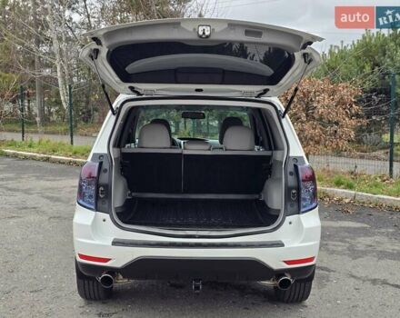 Білий Субару Forester, об'ємом двигуна 2.5 л та пробігом 232 тис. км за 9499 $, фото 58 на Automoto.ua