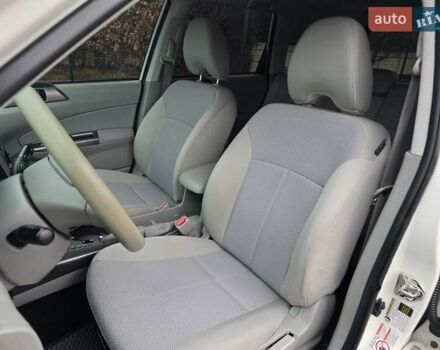 Білий Субару Forester, об'ємом двигуна 2.5 л та пробігом 232 тис. км за 9499 $, фото 22 на Automoto.ua