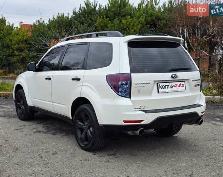 Білий Субару Forester, об'ємом двигуна 2.5 л та пробігом 232 тис. км за 9499 $, фото 5 на Automoto.ua
