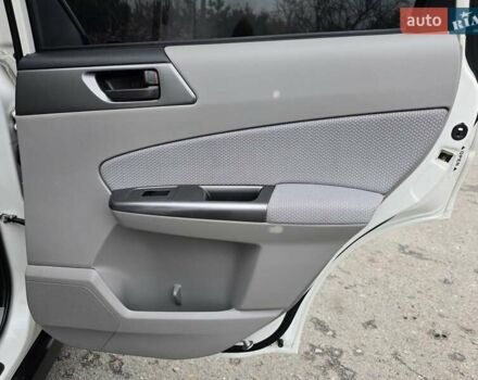 Білий Субару Forester, об'ємом двигуна 2.5 л та пробігом 232 тис. км за 9499 $, фото 47 на Automoto.ua