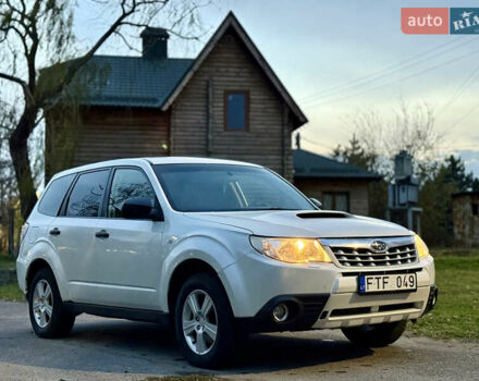 Білий Субару Forester, об'ємом двигуна 0 л та пробігом 350 тис. км за 4000 $, фото 2 на Automoto.ua