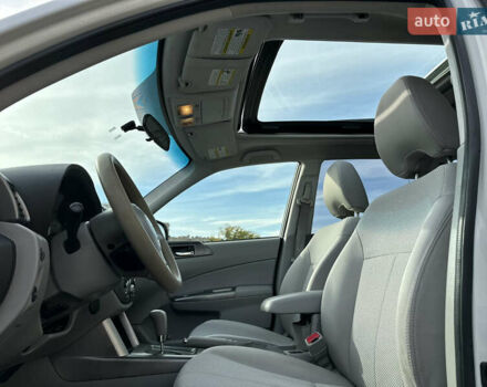 Білий Субару Forester, об'ємом двигуна 2.46 л та пробігом 194 тис. км за 9750 $, фото 17 на Automoto.ua