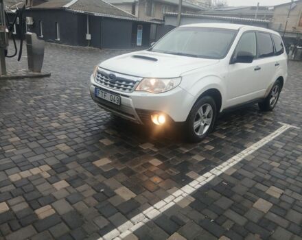 Белый Субару Форестер, объемом двигателя 2 л и пробегом 465 тыс. км за 3900 $, фото 1 на Automoto.ua