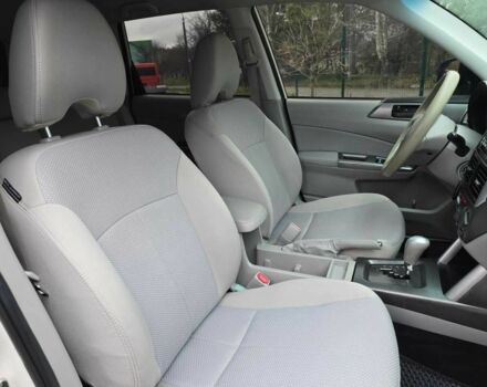 Білий Субару Forester, об'ємом двигуна 2.5 л та пробігом 232 тис. км за 9499 $, фото 19 на Automoto.ua
