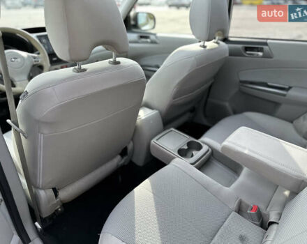 Білий Субару Forester, об'ємом двигуна 2.46 л та пробігом 194 тис. км за 9750 $, фото 38 на Automoto.ua