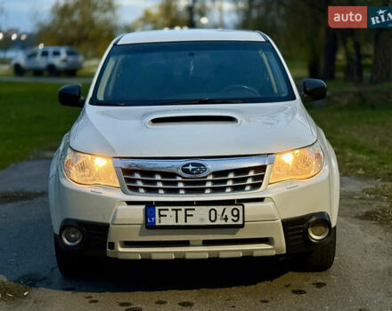 Білий Субару Forester, об'ємом двигуна 0 л та пробігом 350 тис. км за 4000 $, фото 1 на Automoto.ua
