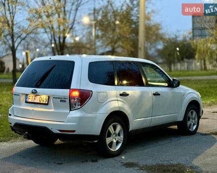 Білий Субару Forester, об'ємом двигуна 0 л та пробігом 350 тис. км за 4000 $, фото 4 на Automoto.ua