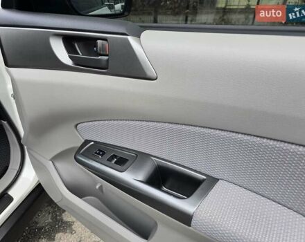 Білий Субару Forester, об'ємом двигуна 2.5 л та пробігом 232 тис. км за 9499 $, фото 43 на Automoto.ua
