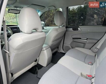 Білий Субару Forester, об'ємом двигуна 2.5 л та пробігом 232 тис. км за 9499 $, фото 40 на Automoto.ua
