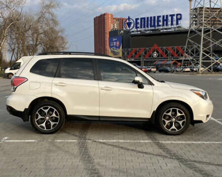 Білий Субару Forester, об'ємом двигуна 2 л та пробігом 180 тис. км за 12500 $, фото 5 на Automoto.ua