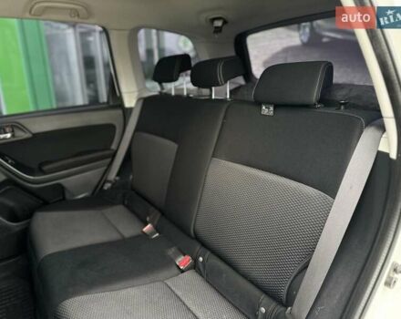 Белый Субару Форестер, объемом двигателя 1.99 л и пробегом 308 тыс. км за 9407 $, фото 13 на Automoto.ua