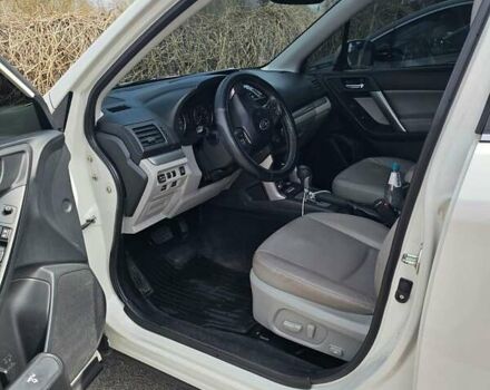 Білий Субару Forester, об'ємом двигуна 2.5 л та пробігом 250 тис. км за 13800 $, фото 6 на Automoto.ua