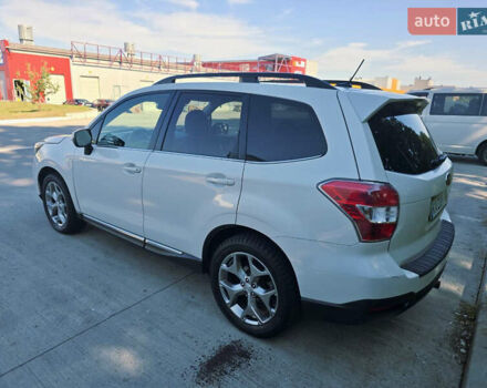 Субару Форестер 2014 в Киеве на Automoto.ua Белый Субару Форестер, объемом двигателя 2.5 л и пробегом 180 тыс. км за 12500 $, фото 3 на Automoto.ua