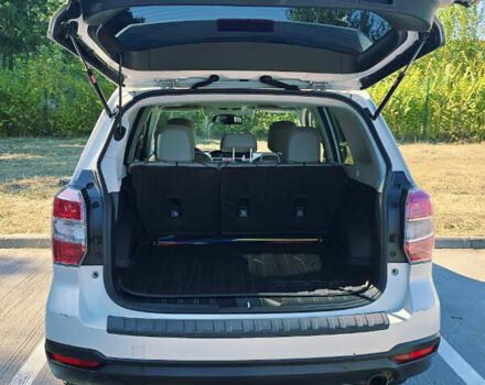 Субару Форестер 2014 в Киеве на Automoto.ua Белый Субару Форестер, объемом двигателя 2.5 л и пробегом 180 тыс. км за 12500 $, фото 4 на Automoto.ua