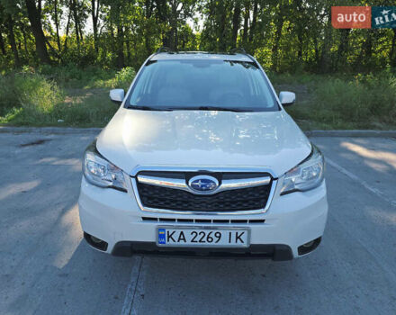 Субару Форестер 2014 в Киеве на Automoto.ua Белый Субару Форестер, объемом двигателя 2.5 л и пробегом 180 тыс. км за 12500 $, фото 1 на Automoto.ua