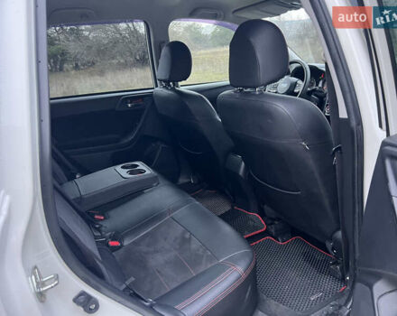 Білий Субару Forester, об'ємом двигуна 2.5 л та пробігом 143 тис. км за 15800 $, фото 25 на Automoto.ua