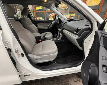 Белый Субару Форестер, объемом двигателя 2.5 л и пробегом 133 тыс. км за 13000 $, фото 13 на Automoto.ua