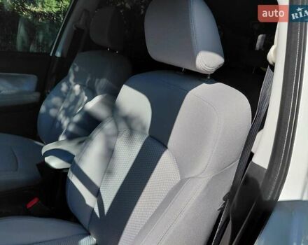 Білий Субару Forester, об'ємом двигуна 2.5 л та пробігом 75 тис. км за 13600 $, фото 81 на Automoto.ua