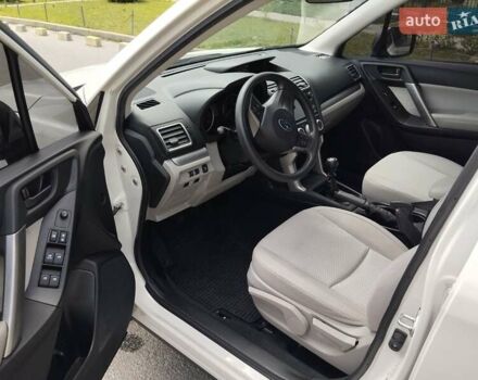 Белый Субару Форестер, объемом двигателя 2.5 л и пробегом 120 тыс. км за 12900 $, фото 2 на Automoto.ua