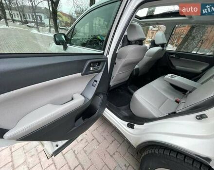 Субару Forester 2017 у Львові на Automoto.ua Білий Субару Forester, об'ємом двигуна 2.5 л та пробігом 120 тис. км за 13700 $, фото 6 на Automoto.ua
