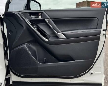 Белый Субару Форестер, объемом двигателя 2.5 л и пробегом 52 тыс. км за 24000 $, фото 34 на Automoto.ua