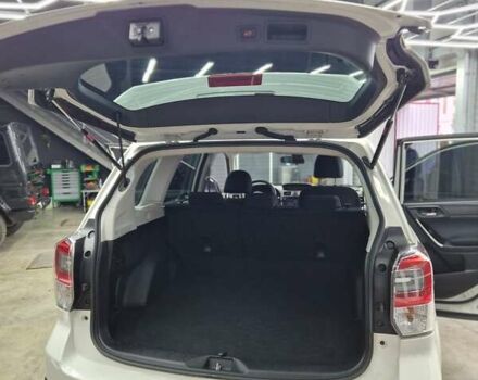 Білий Субару Forester, об'ємом двигуна 2.46 л та пробігом 155 тис. км за 19000 $, фото 3 на Automoto.ua